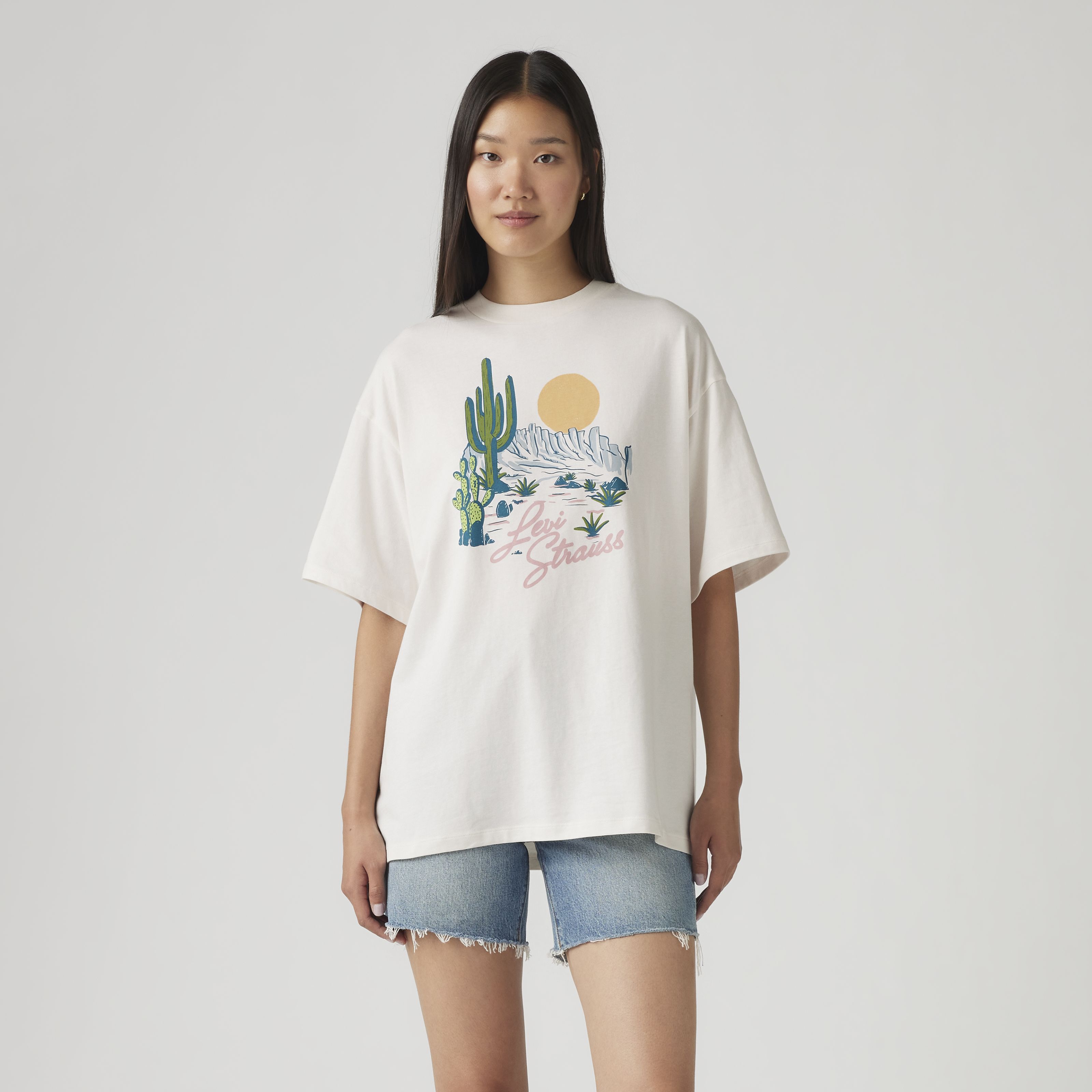 Graphic Logo Short Stack T-Shirt 3