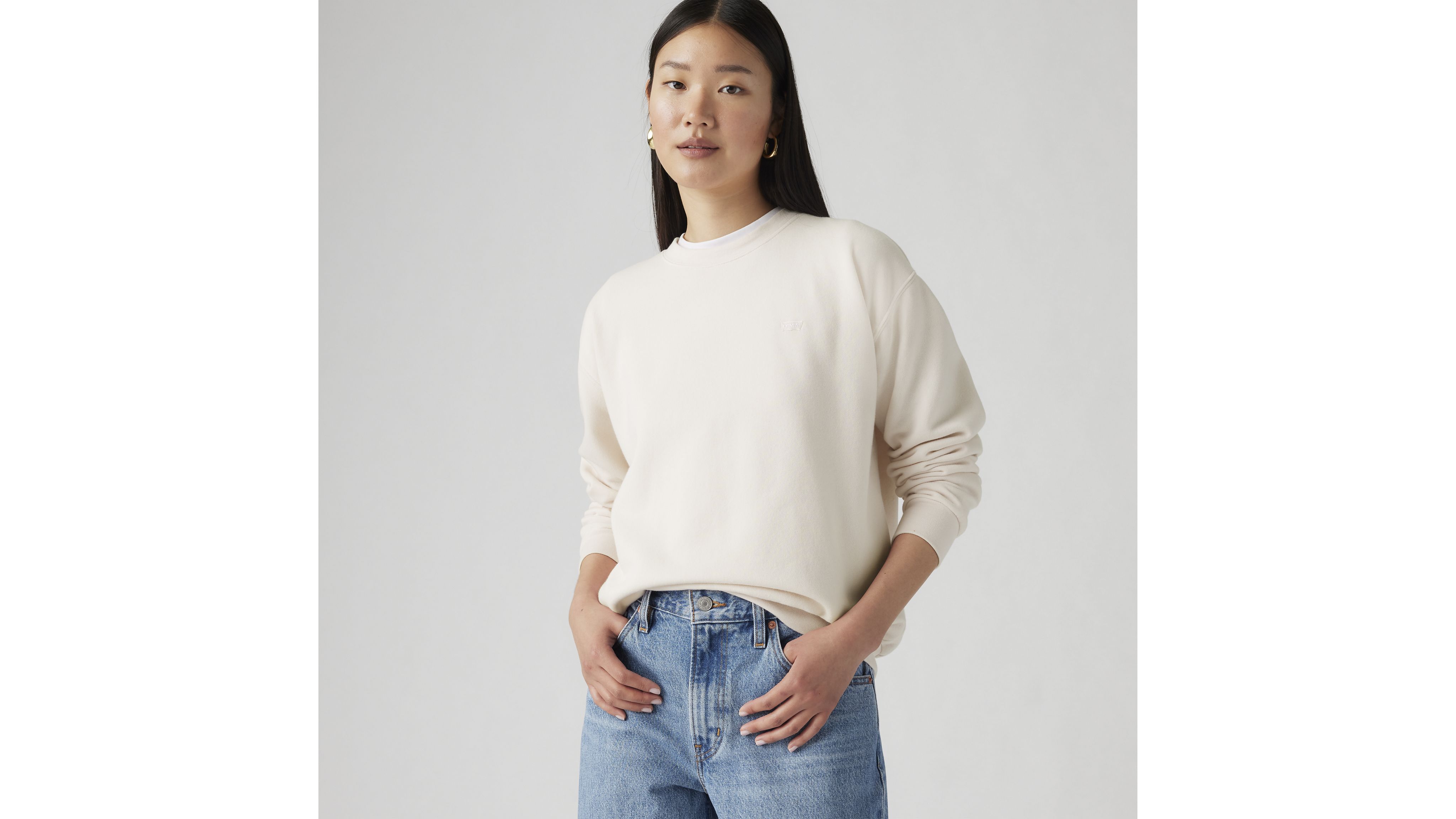 Everyday Sweatshirt 1