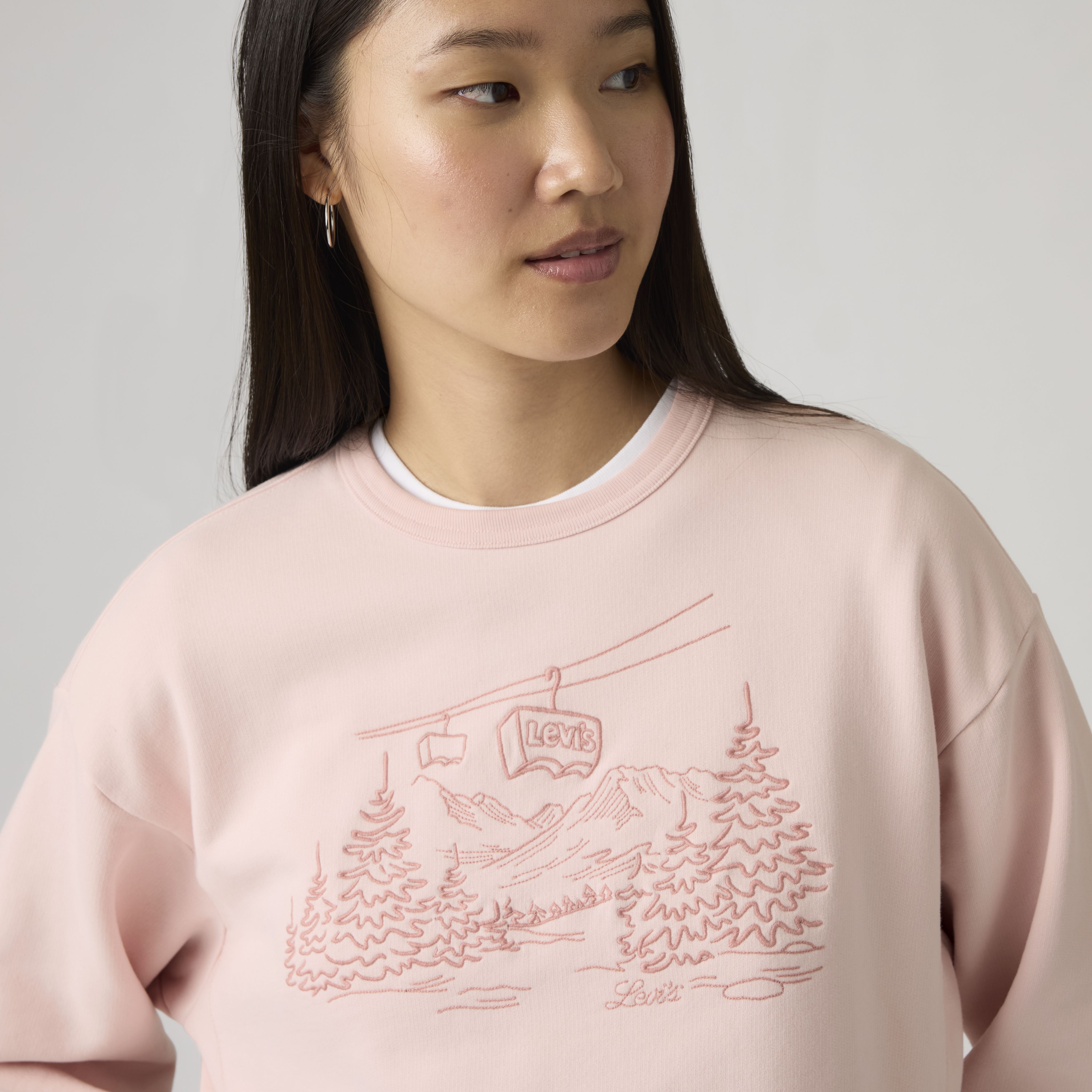 Graphic Heritage Crew Sweatshirt 2