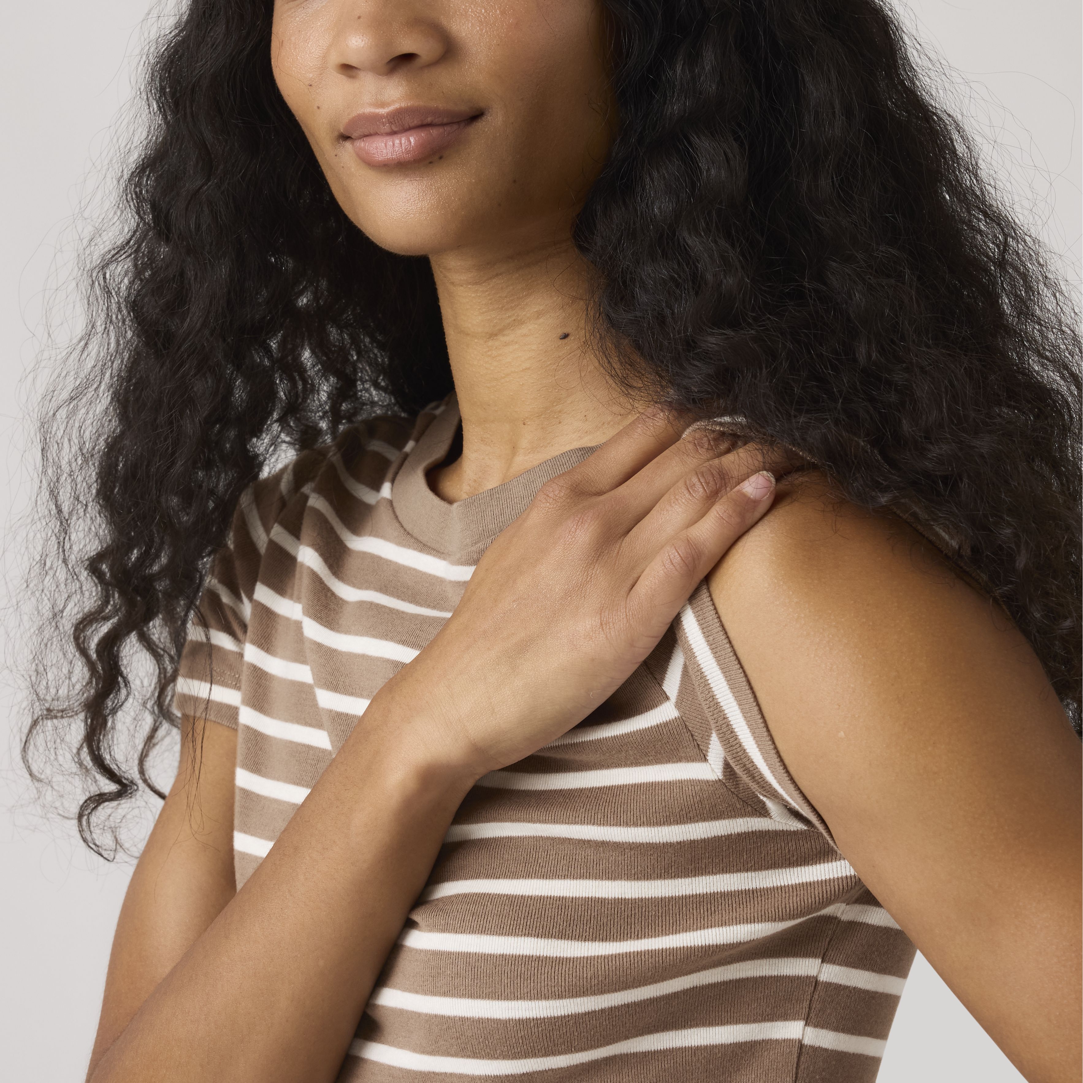 Essential Sporty T-Shirt 2