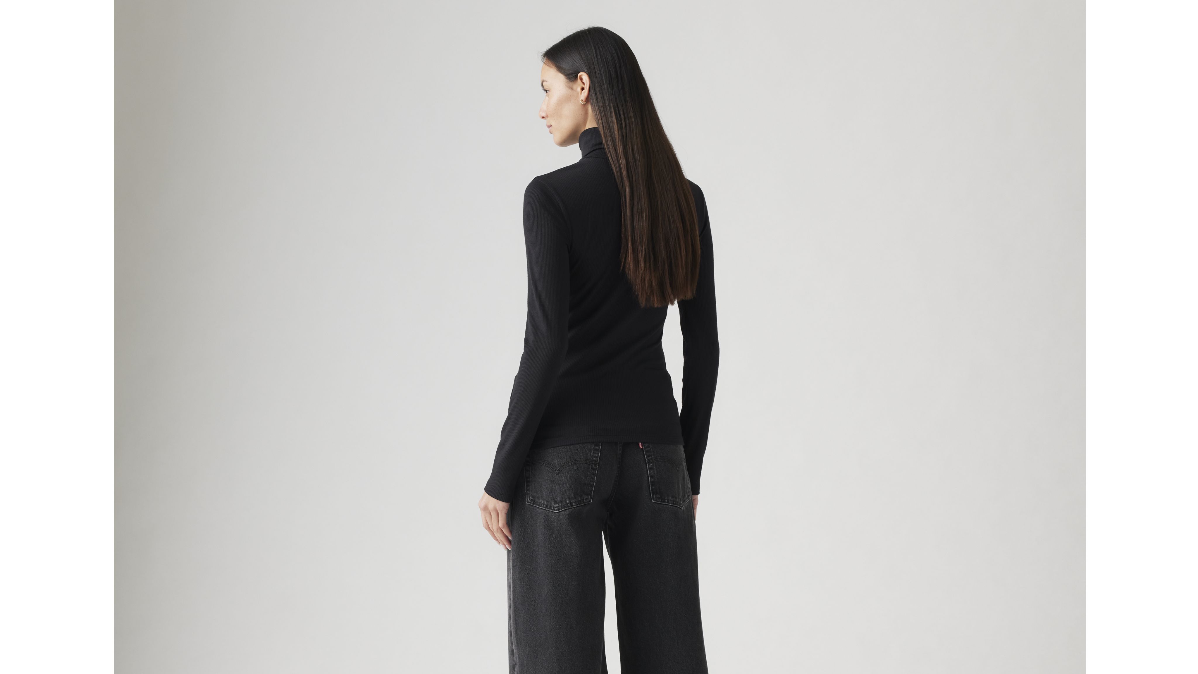 Dreamy Turtleneck Top 3