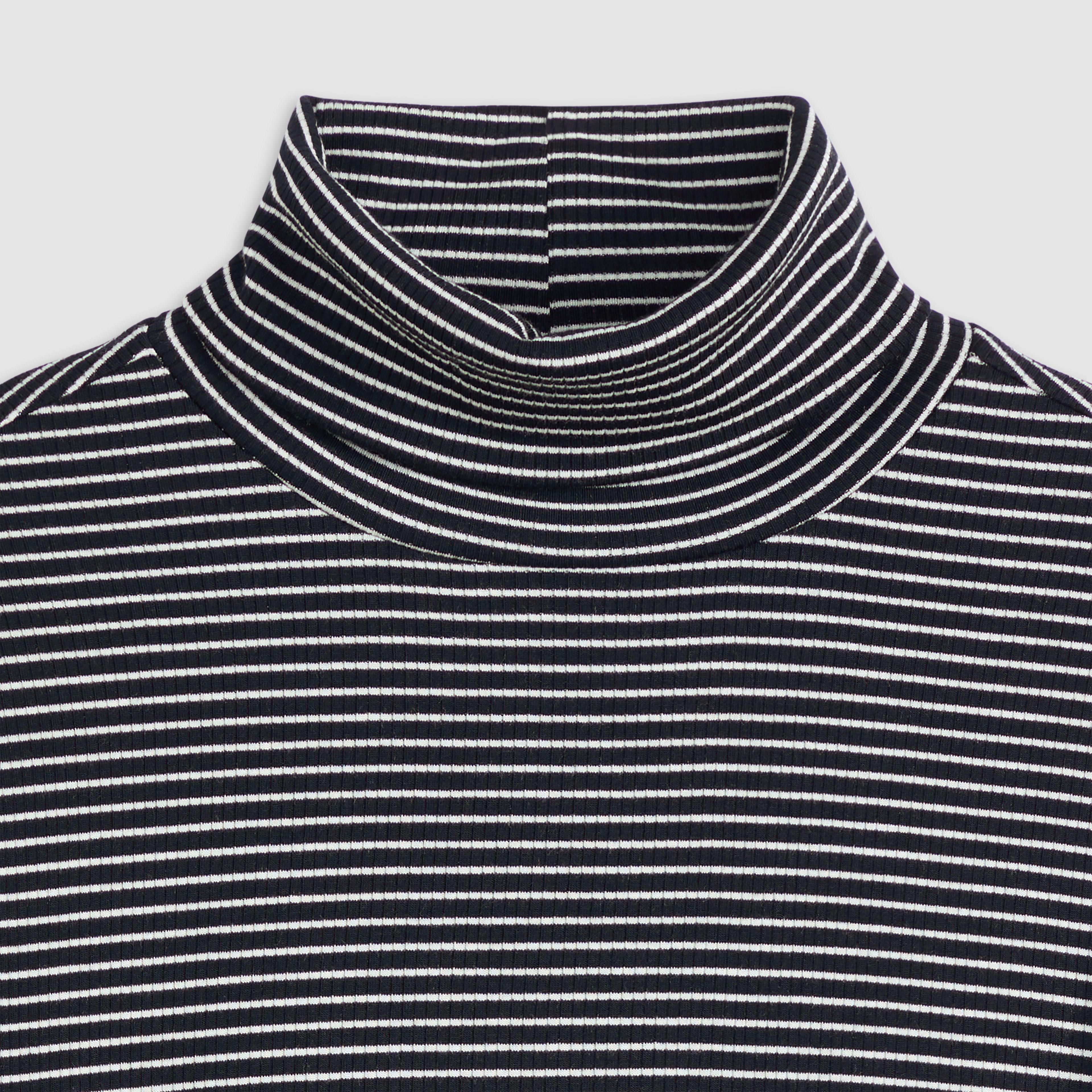 Dreamy Turtleneck Top