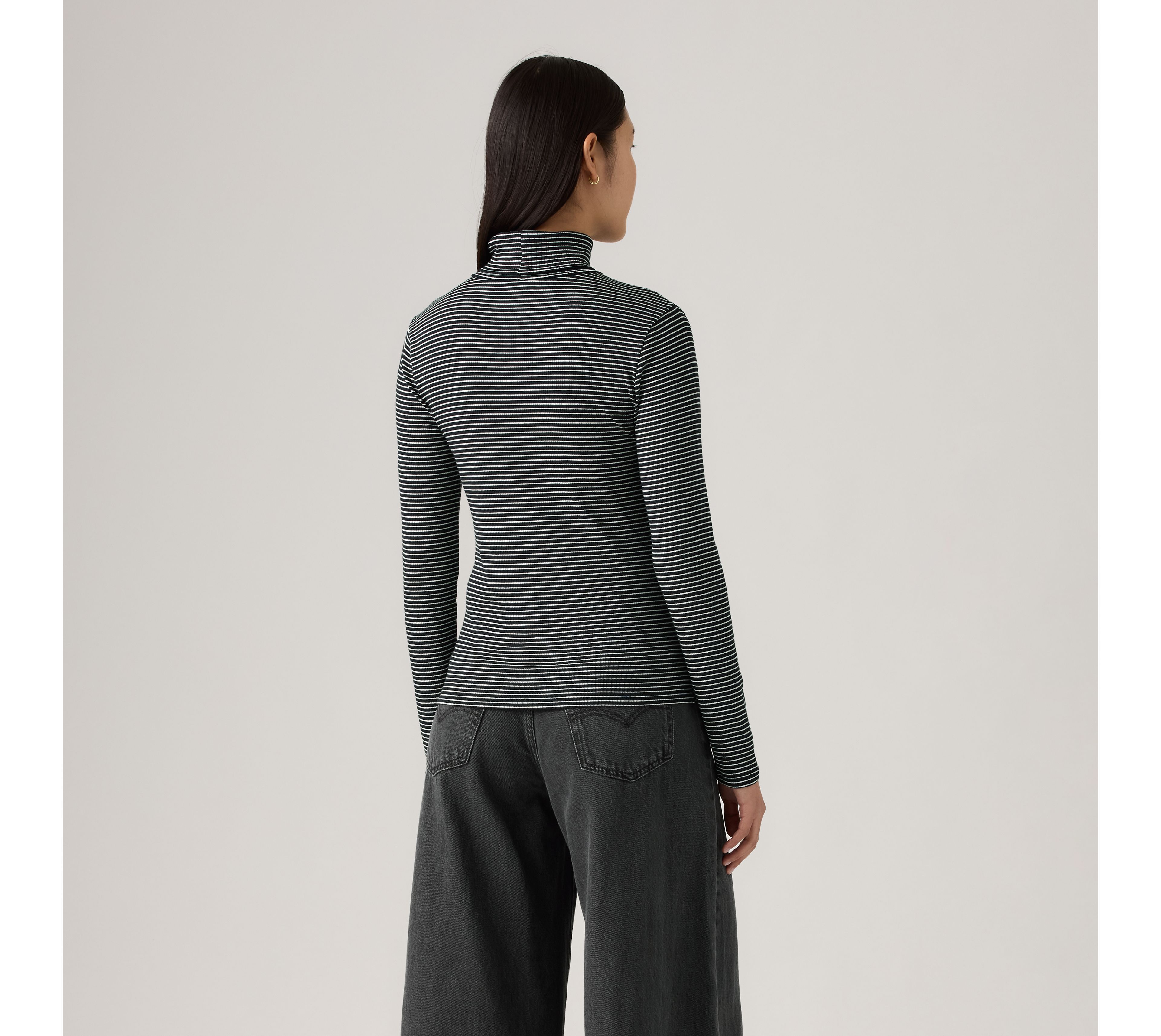 Dreamy Turtleneck Top