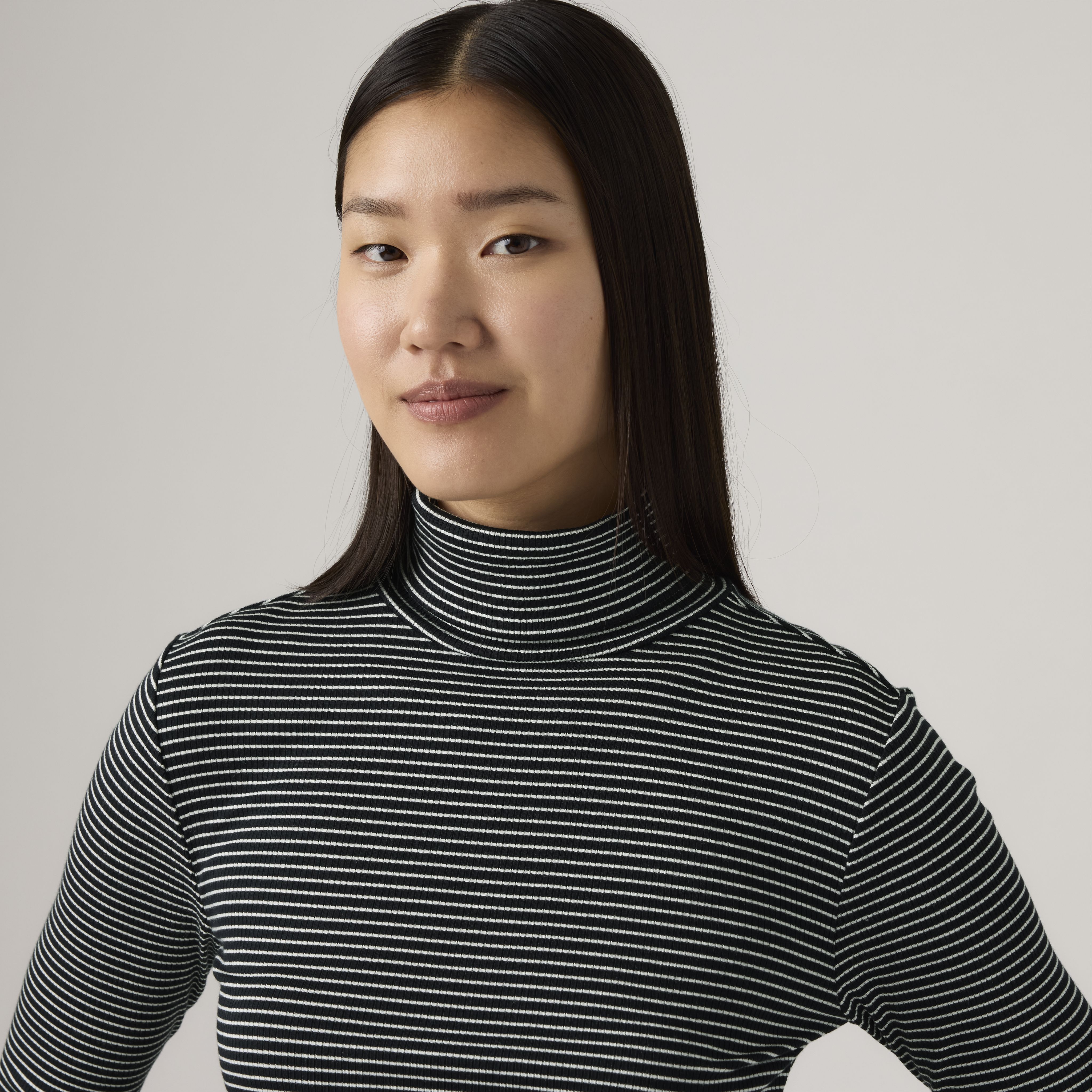 Dreamy Turtleneck Top 4