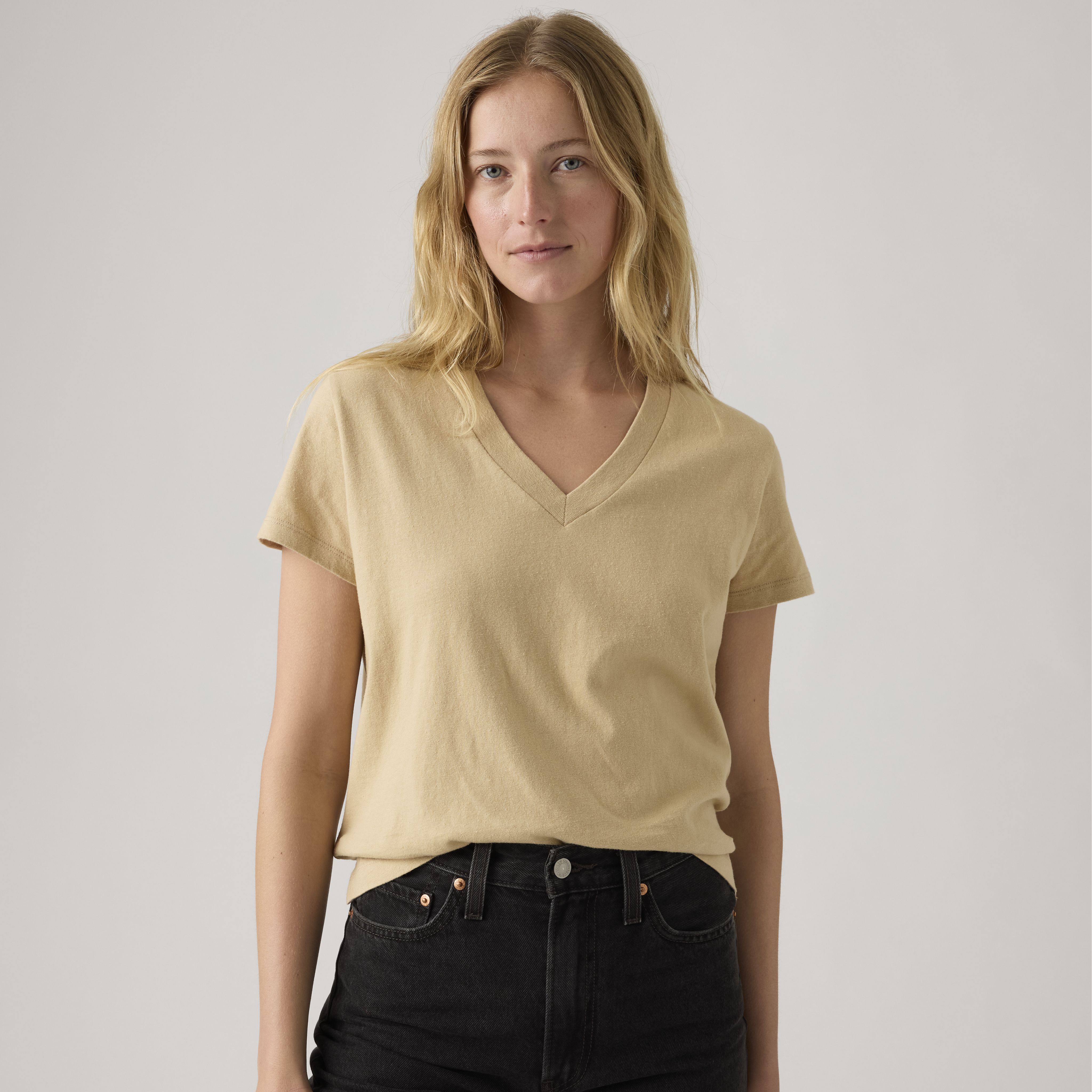 Boxy V-Neck Tee 1