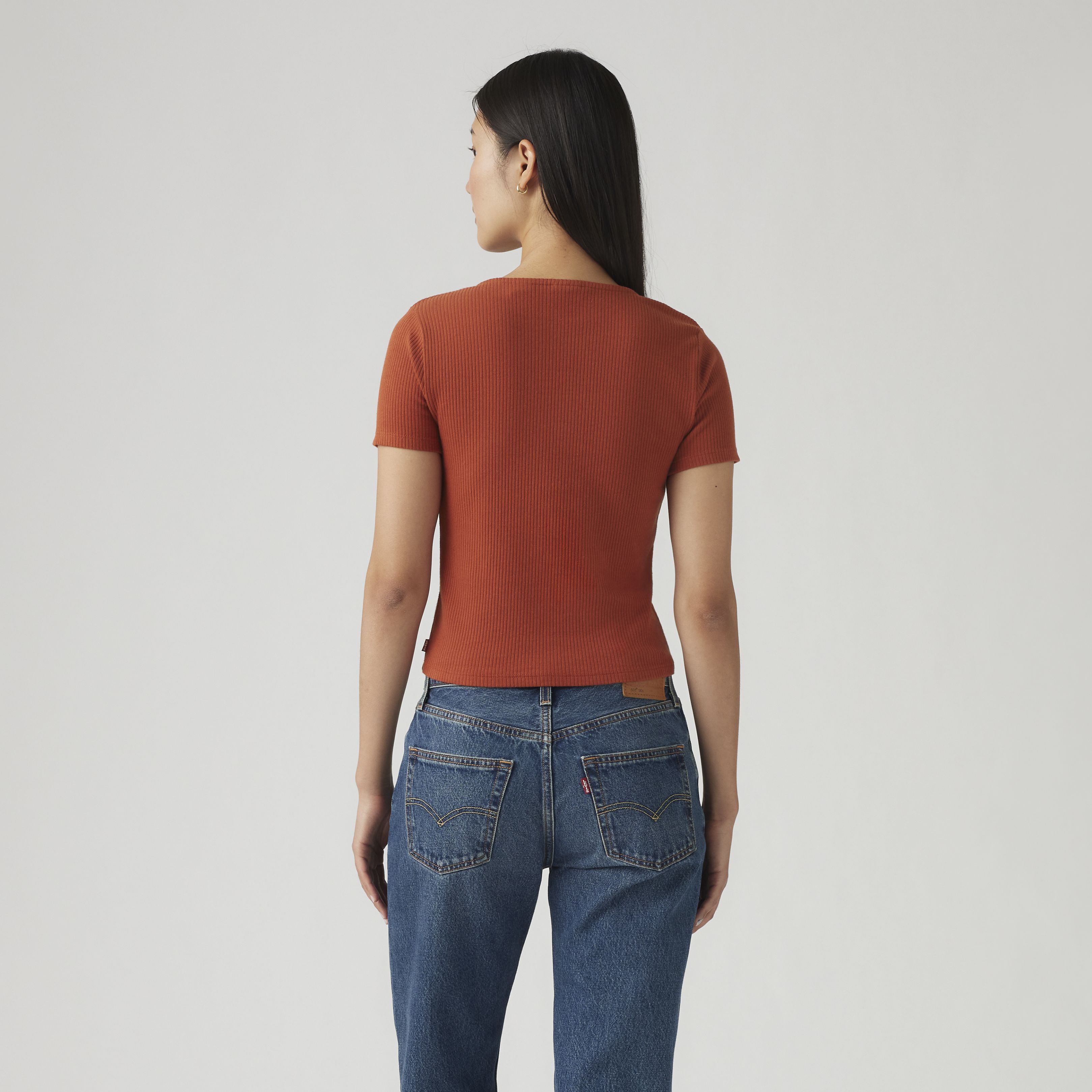 Muse Short-Sleeve Tee 4