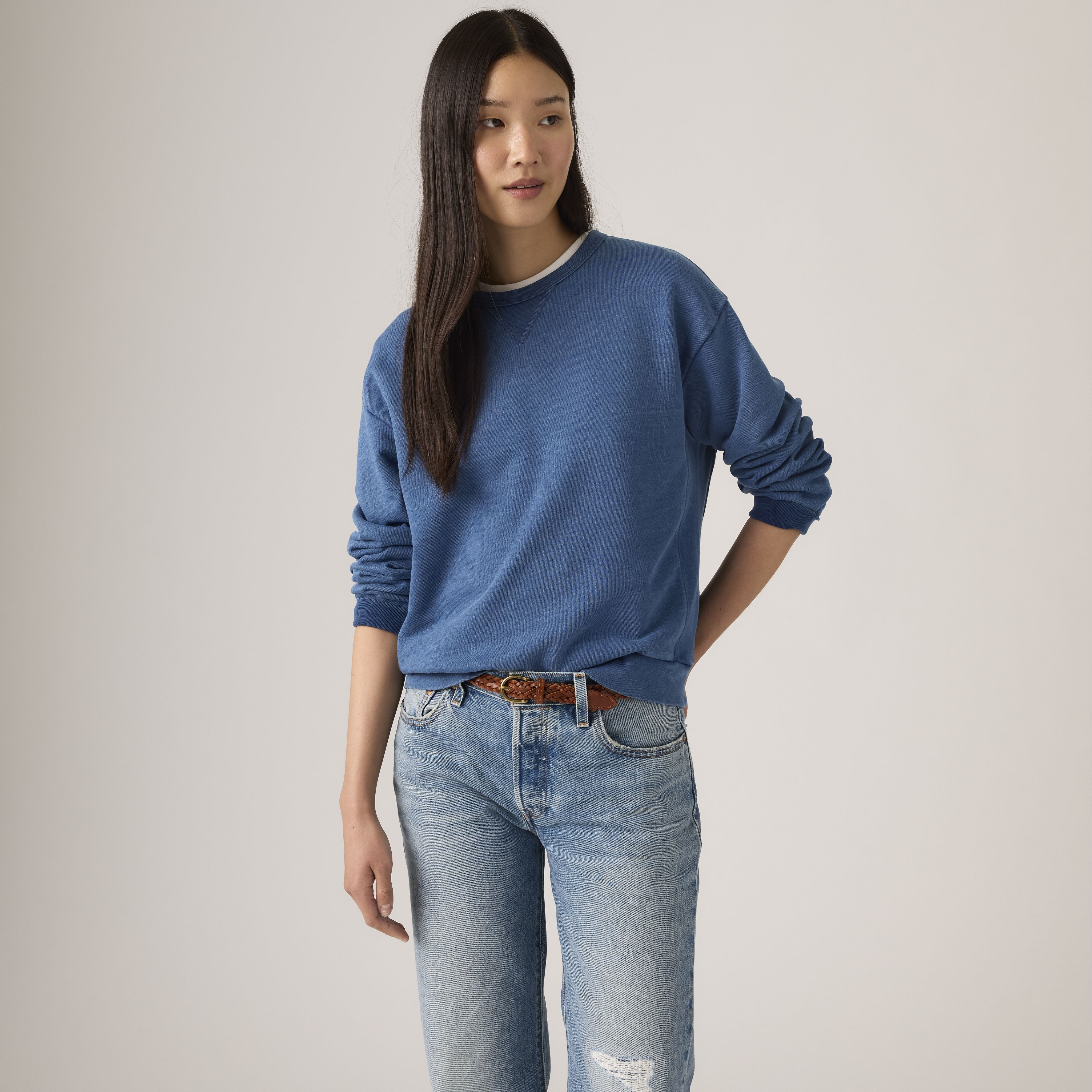 Heritage Crewneck Sweatshirt 1