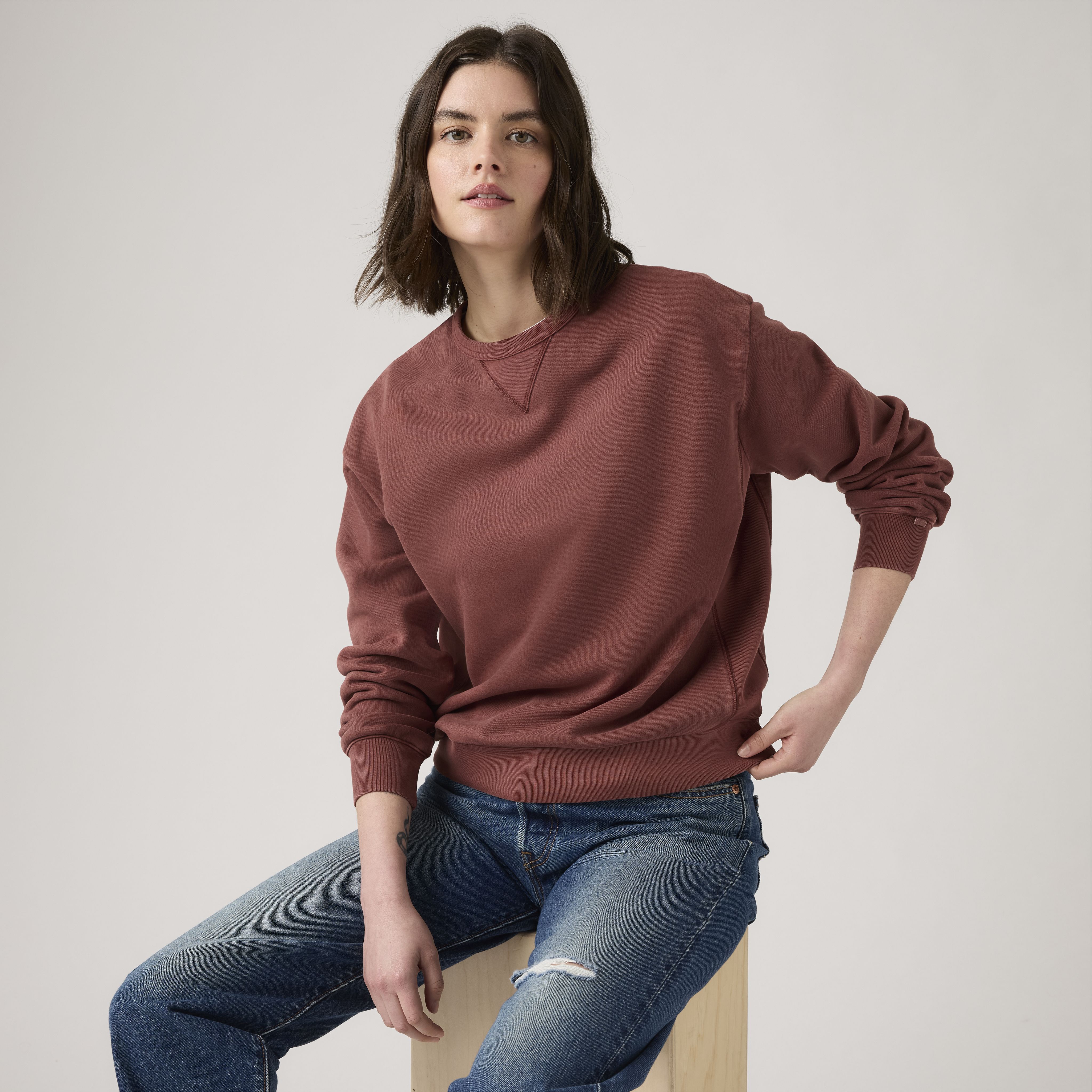 Heritage Crewneck Sweatshirt 1