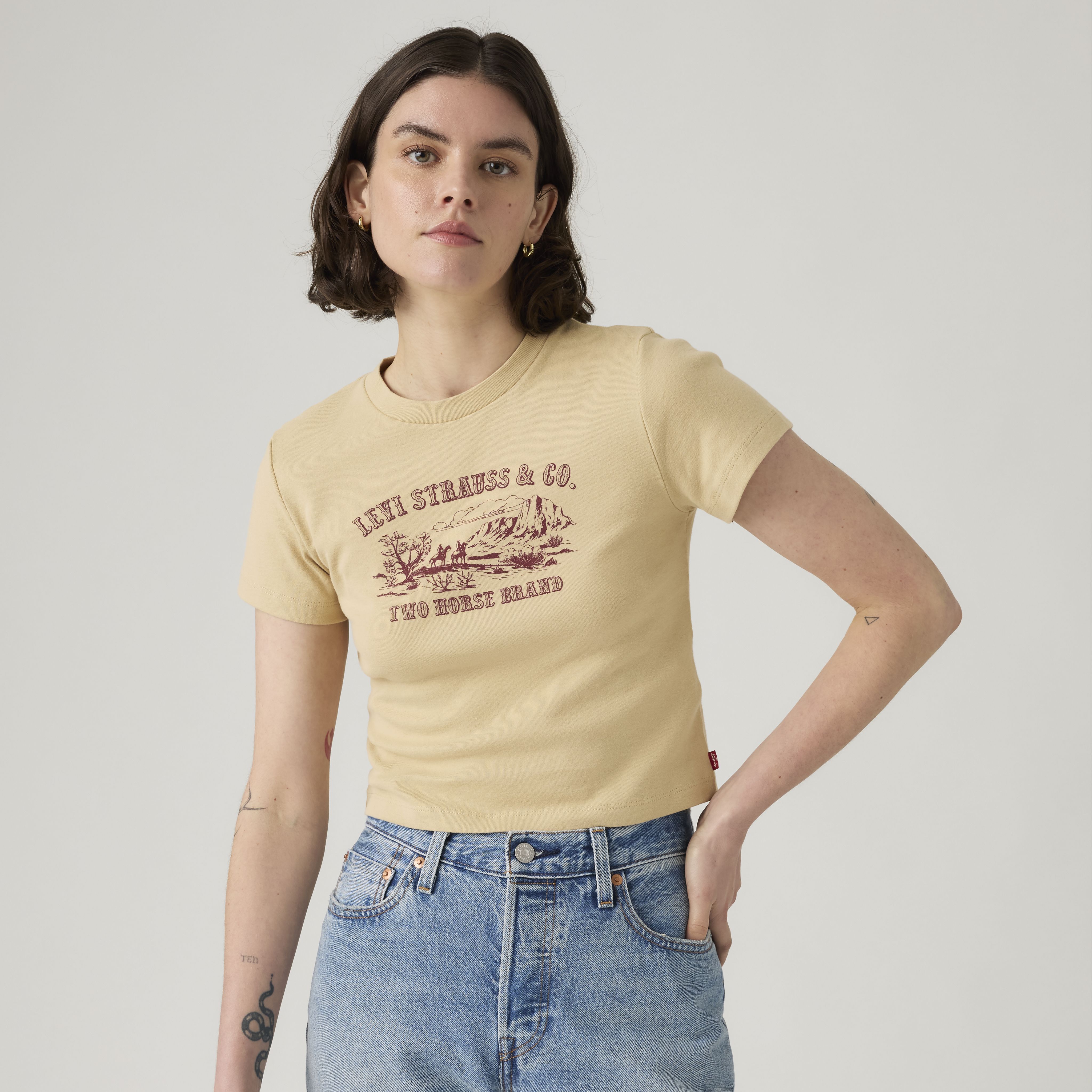 Graphic Essential Sporty Tee 1