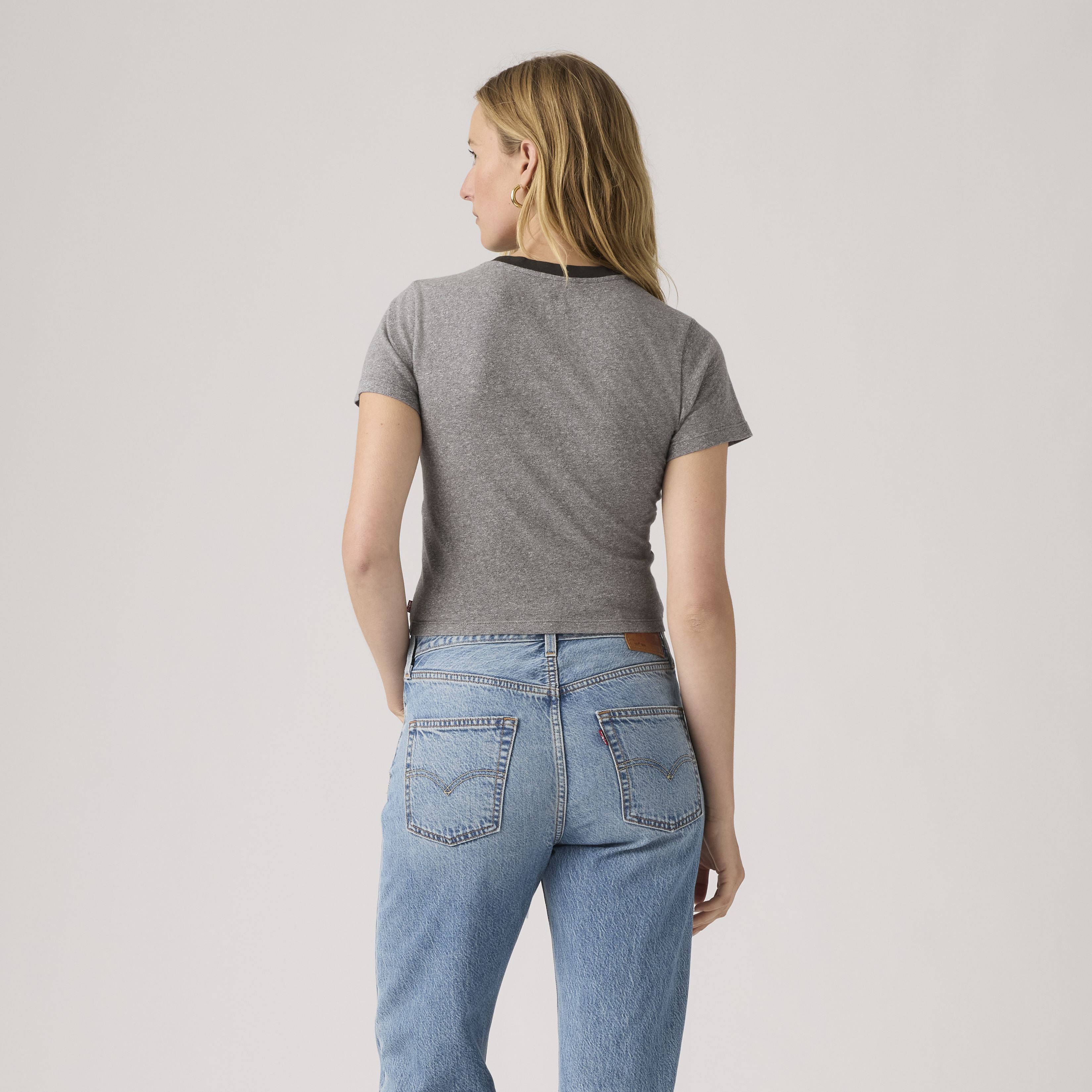 Graphic Essential Sporty Tee 4