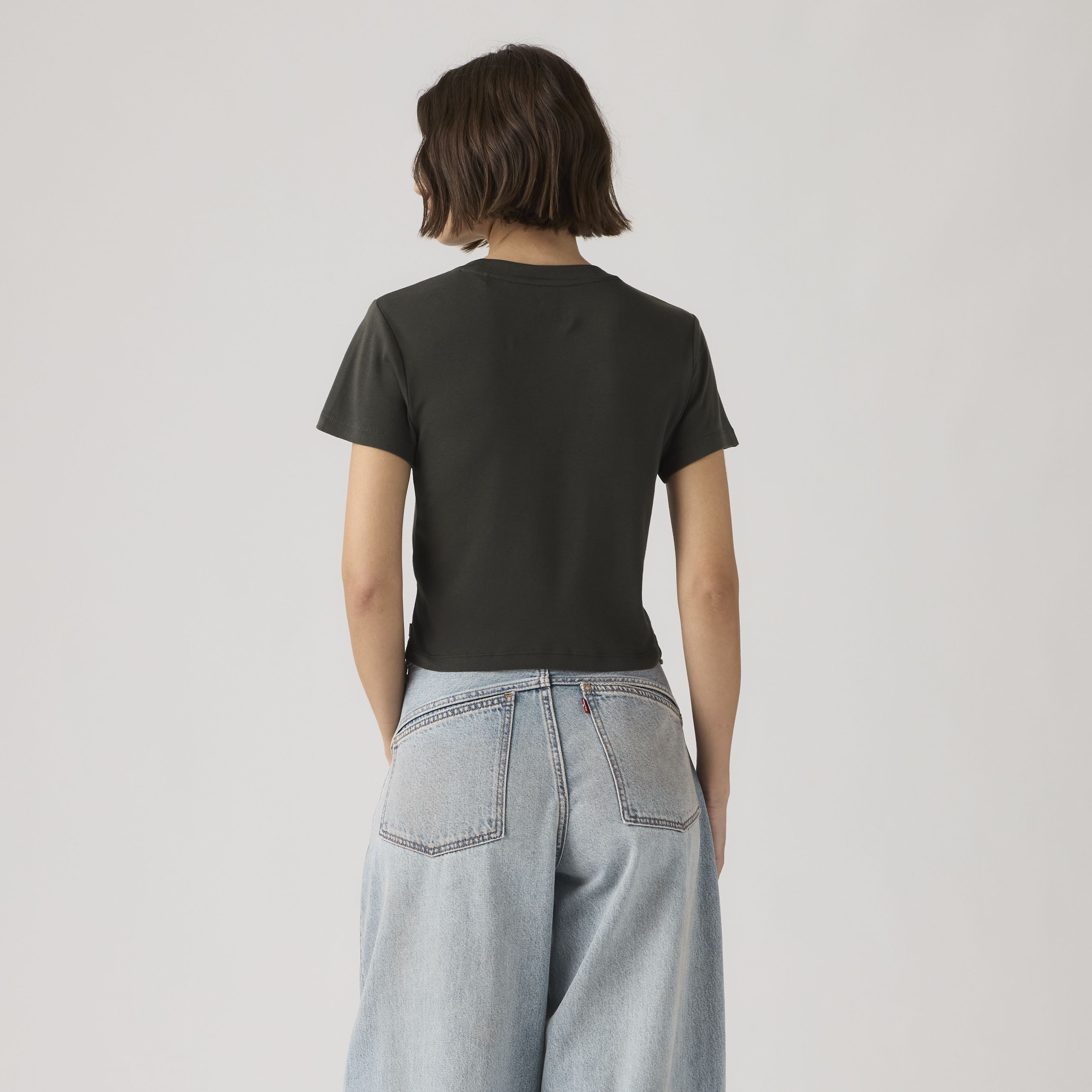 Camiseta Graphic Essential Sporty 4