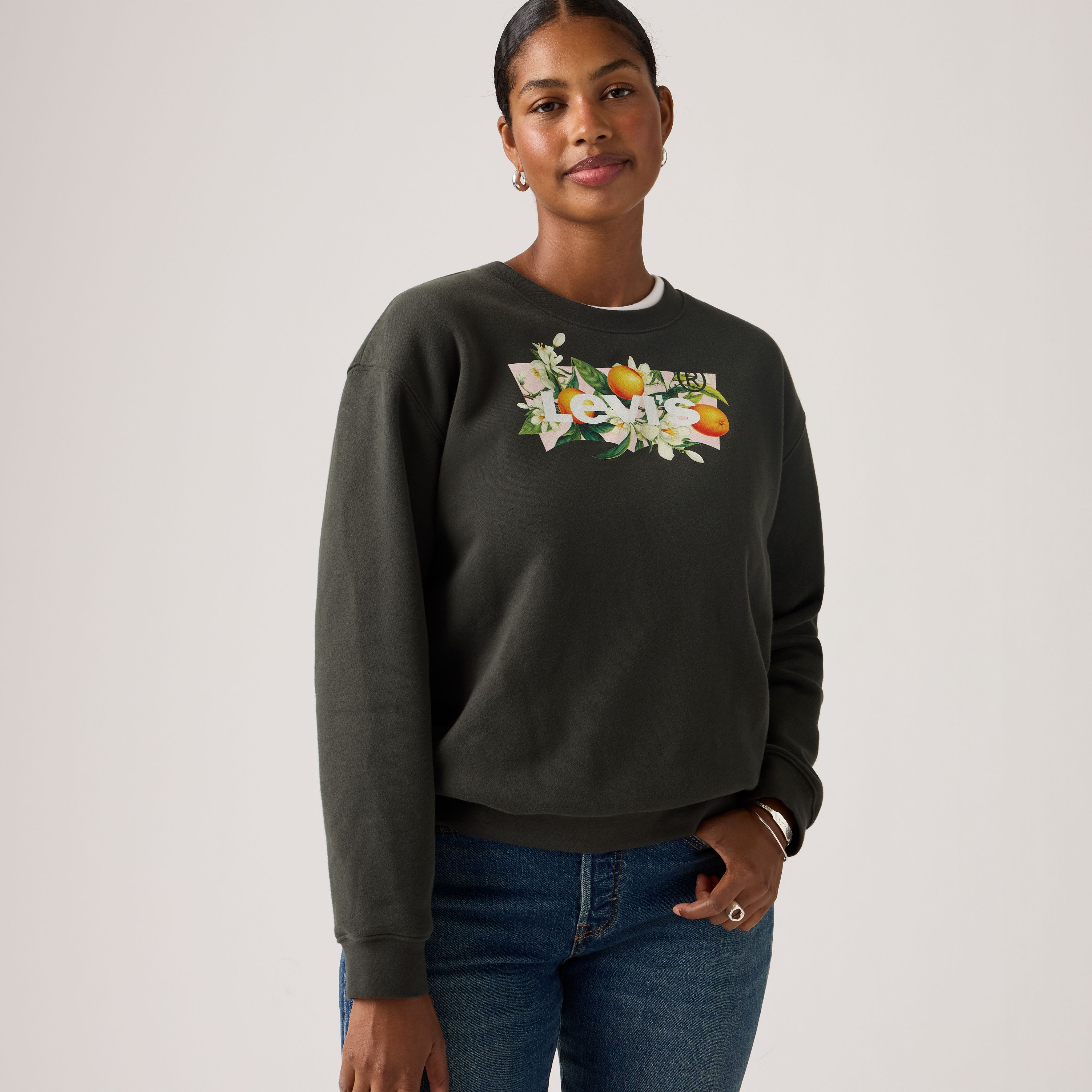 Graphic Everyday Crewneck Sweatshirt 1