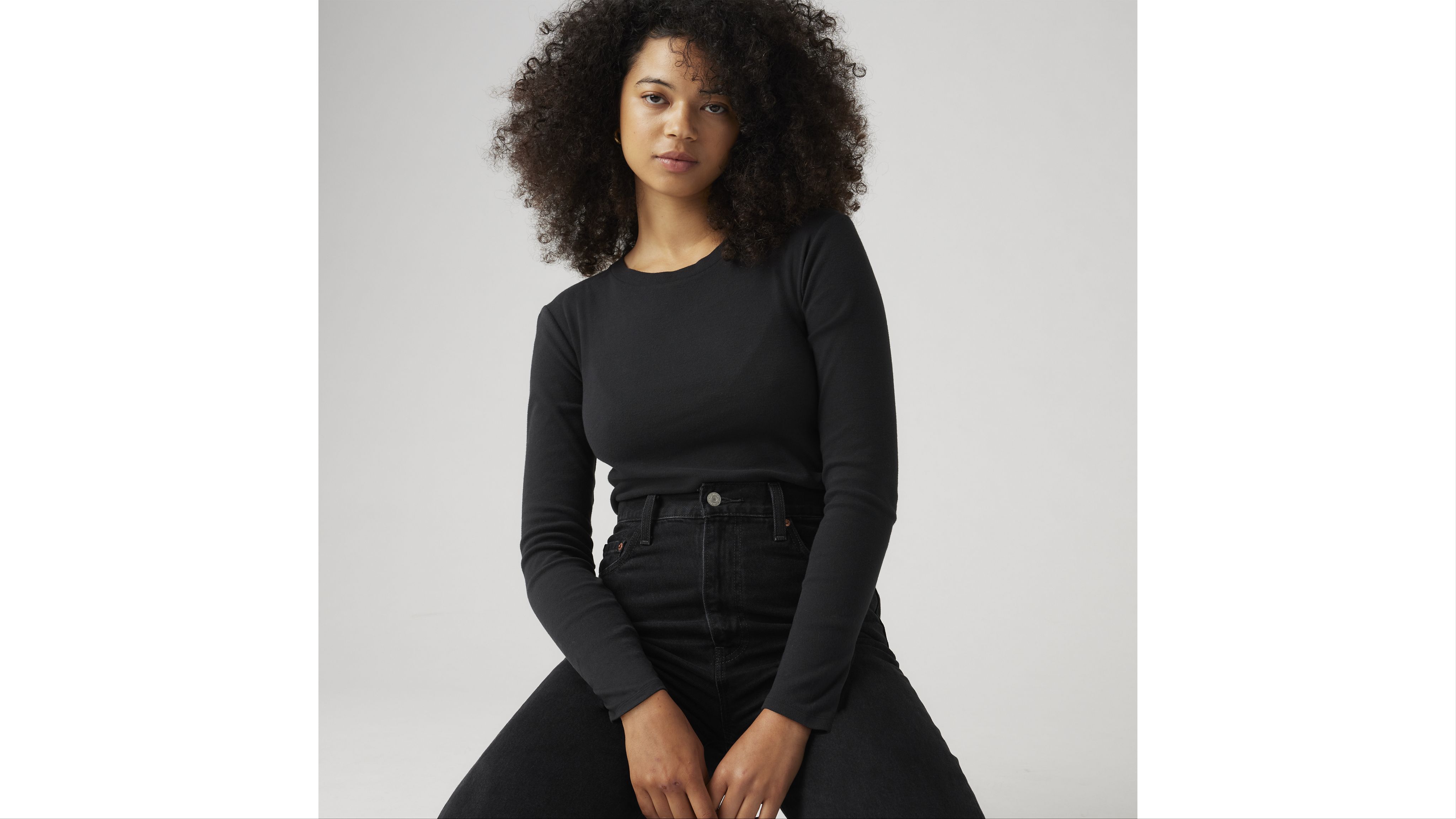 Essential Long Sleeve T-Shirt 1