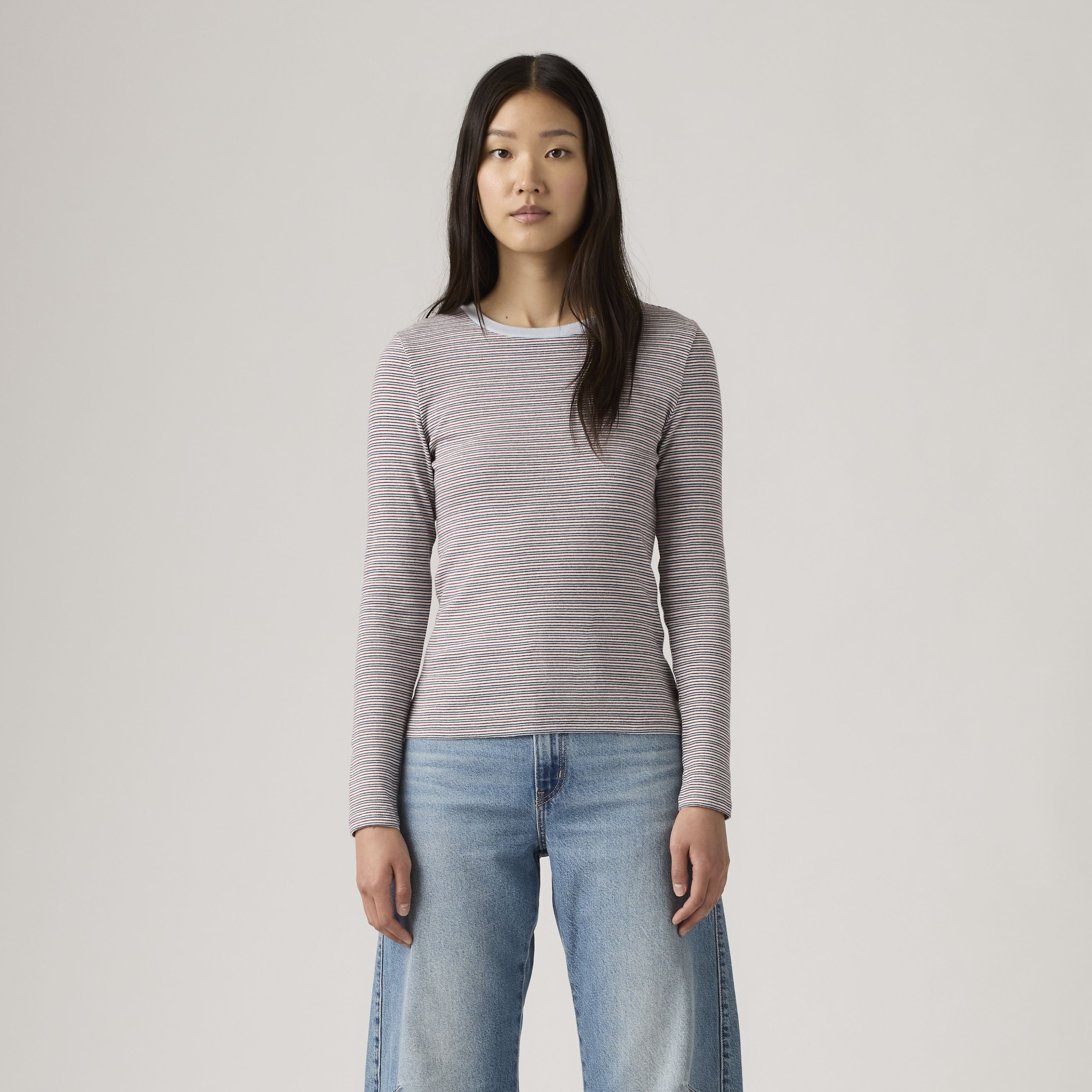 Essential Long-Sleeve T-Shirt 3