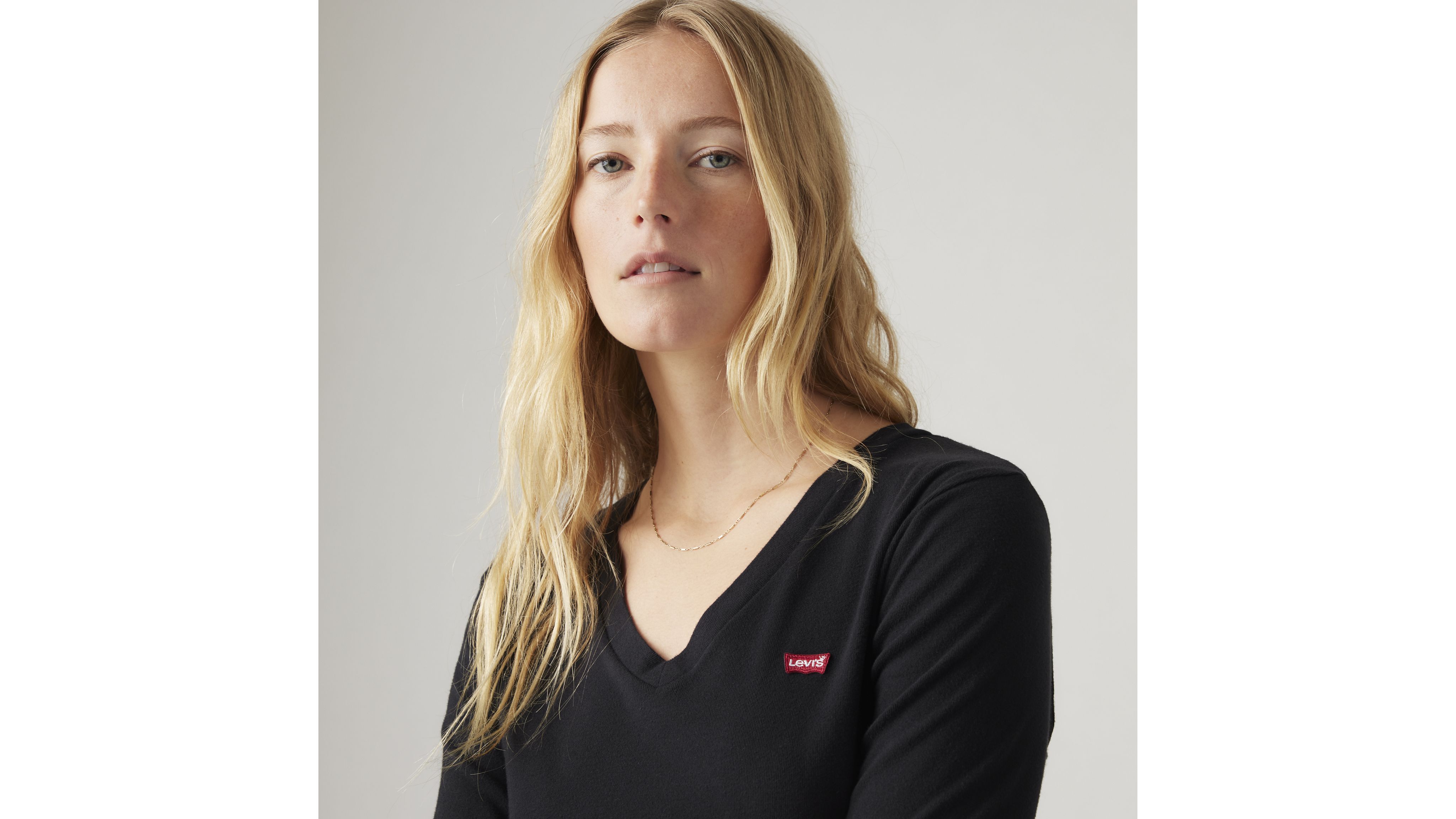 Essential Housemark Long-Sleeve Tee 4