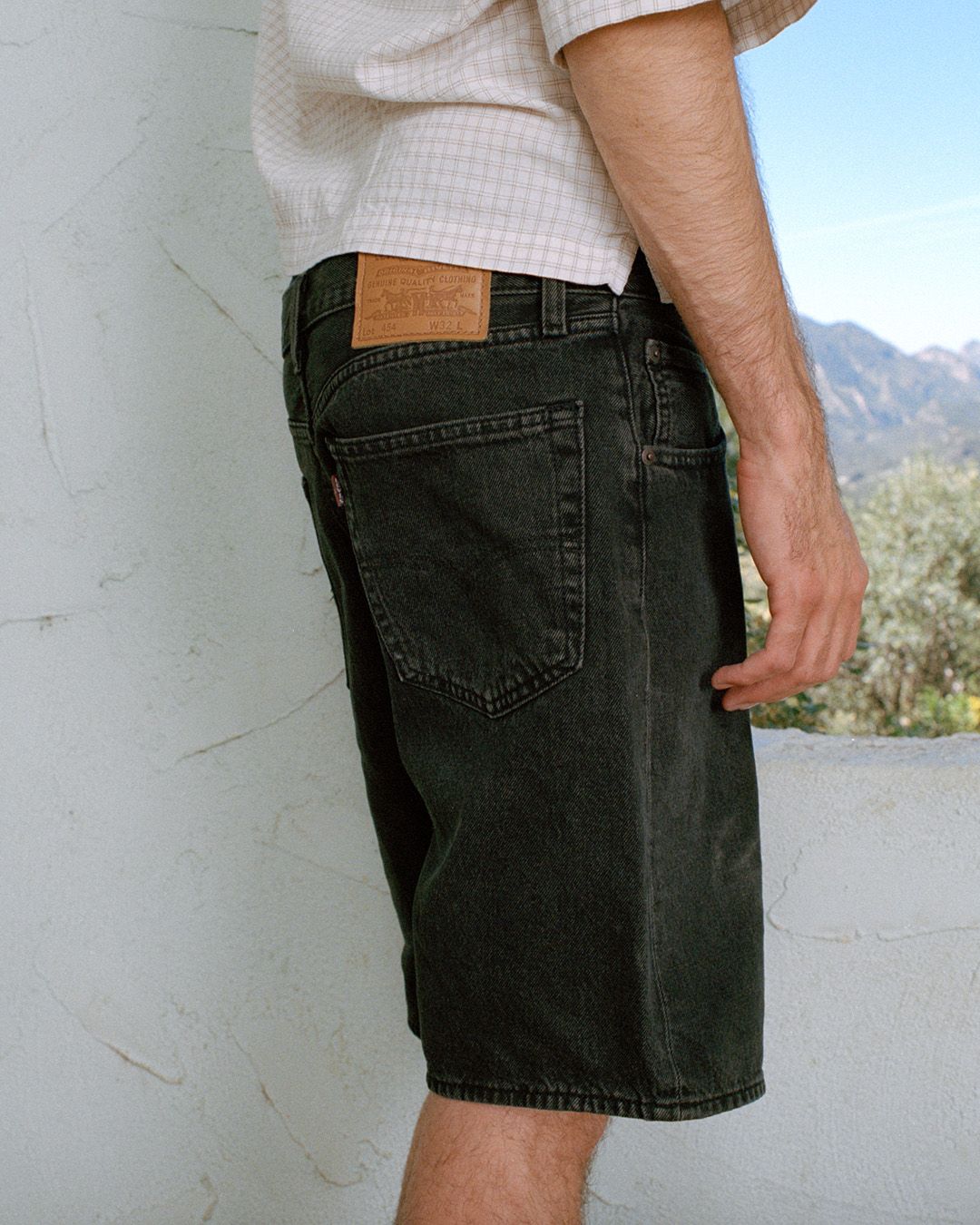 Model in festival styles